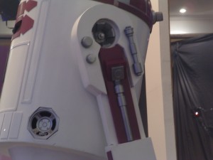 replica_R2D233